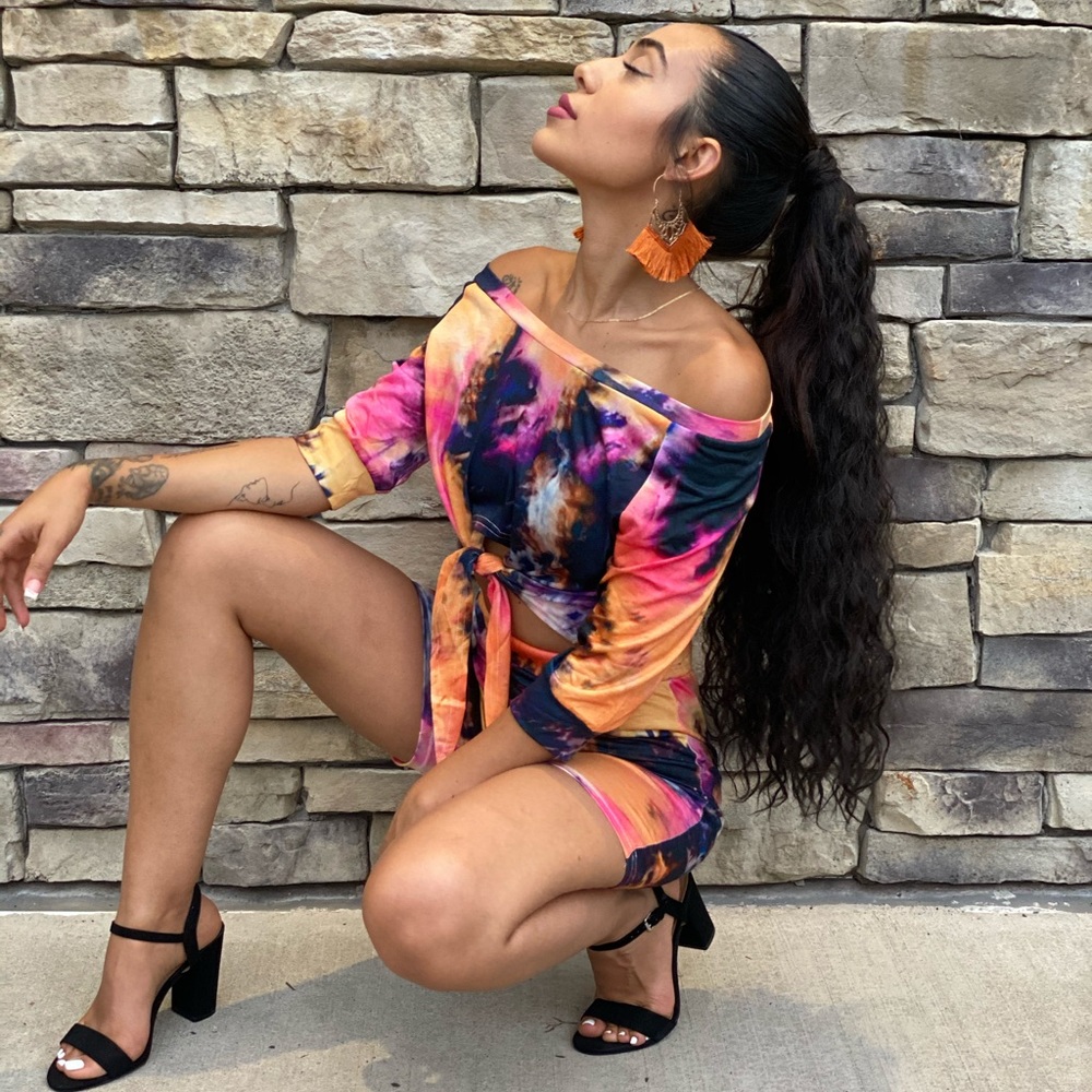 ‼️ Two Piece Set Crop Top Biker Shorts Tie Dye Set - Picture 1 of 4